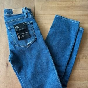 NWT Paige straight leg denim // 26